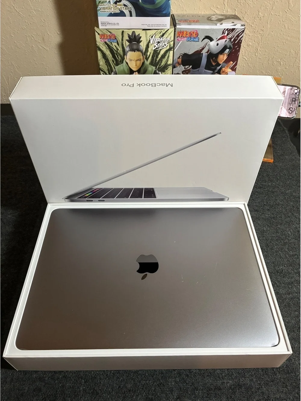 Apple MacBook Pro13 Space Gray Laptop, Ram 16gb, 512gb ssd, MacOS 2022, with box